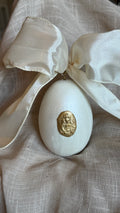 Madonna Grace - Sacred Series Egg